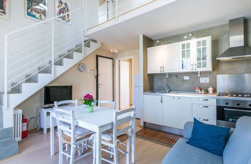 Rosignano Solvay Apartment | Nice apartment for 6 people with WIFI, A/C, TV and balcony