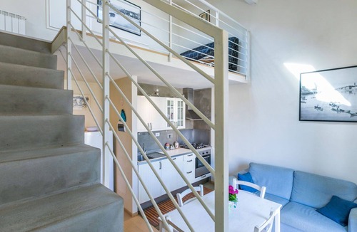 Rosignano Solvay Apartment | Nice apartment for 6 people with WIFI, A/C, TV and balcony