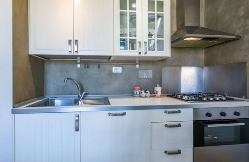 Rosignano Solvay Apartment | Nice apartment for 6 people with WIFI, A/C, TV and balcony