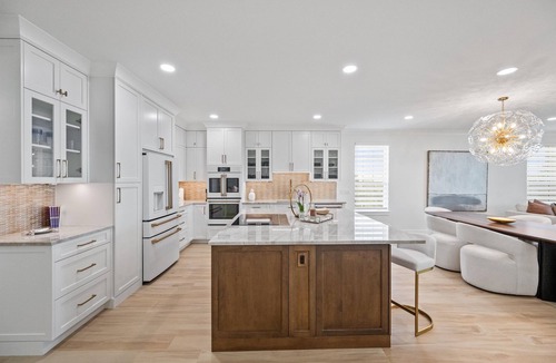 South Beach Condo | It's been said, that this unit rivals the nicest condos in Manhattan