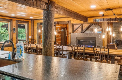 Pigeon Forge Cabin | It's Got it all Y'all