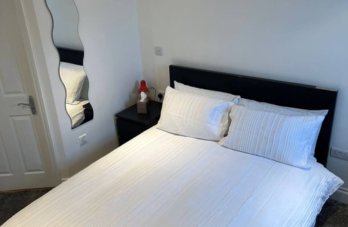 Euston Apartment | It’sAmazing studio Euston near Camden,warren st,Kingscross,Marylebone,Oxford st.