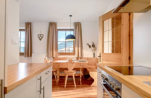 Senale San Felice Apartment | Apartment 'Panorama Val Di Non' with Mountain View, Wi-Fi, and Air Conditioning