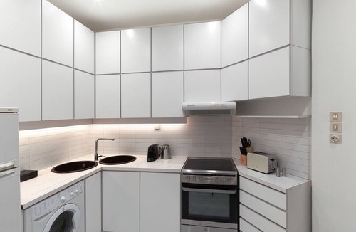 Kypseli Apartment | Ithakis12 Chic Renovated Hideaway in Vibrant Squar