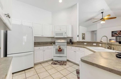 Lehigh Acres House | Its a beautiful house for your vacation with pool and screen enclosure.