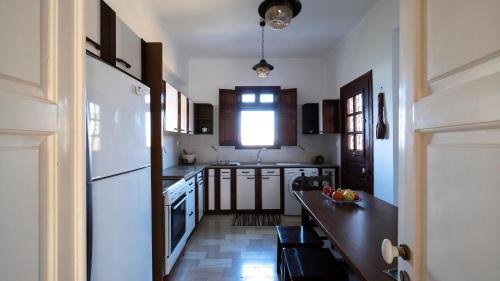 Leros Villa | Ivi Beach Front Villa, Leros