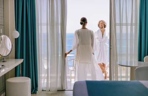 Geroskipou Hotel | Ivi Mare - Designed for adults by Louis Hotels