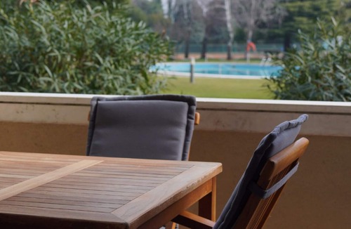 Colombare Apartment | Ivory Apartment - modern lakeside apartment - private park and swimming pool