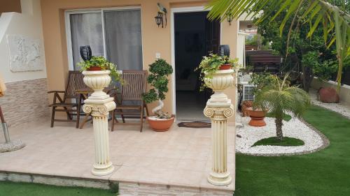 Universal House | Ivoton home