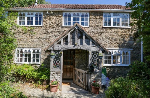 Woolverton House | Ivy Cottage