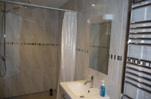 Wootton Bridge Bed & Breakfast | Ivy Hall