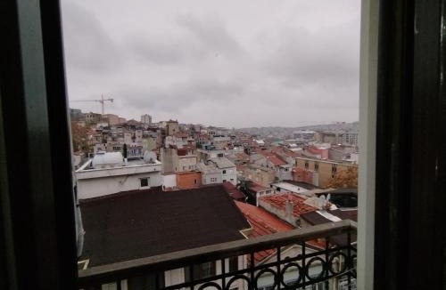 Taksim Hostel | ivy hostel cafe