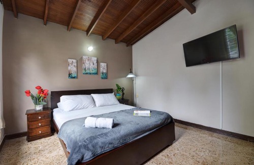 La Aguacatala Hostel | Ivy Hostel
