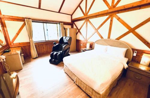 West District Hotel | Ivy Motel