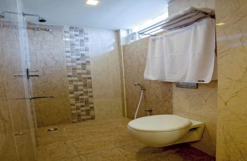 Town Hall Hotel | IVY RESIDENCY