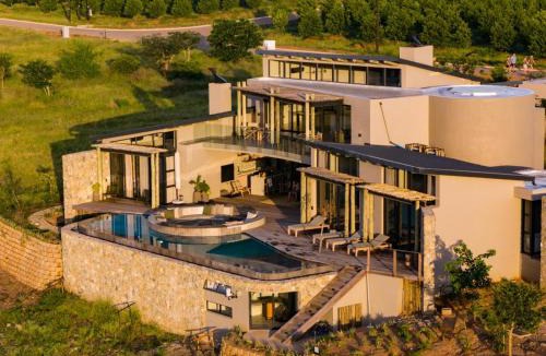 Malelane Villa | Izakithi River Villa