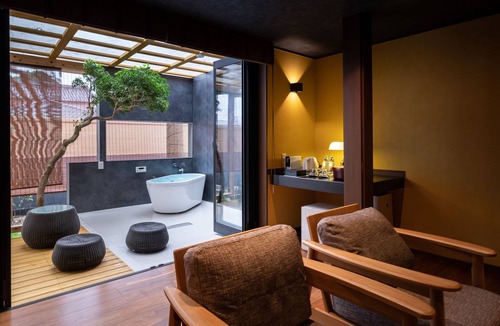 Tahara House | IZUTSURO