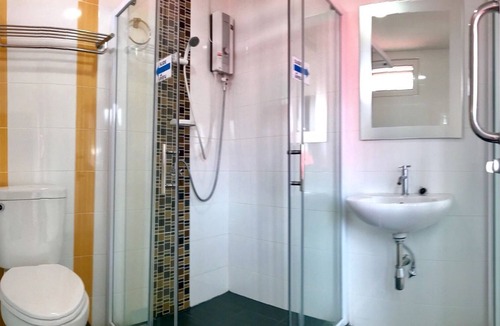 Downtown Krabi Hotel | J Holiday Inn
