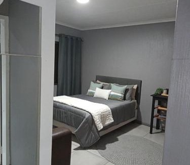Rooihuiskraal Apartment | J & M Elegant escape 2