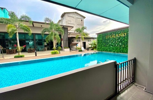 Bang Phra Hotel | J.P.GRAND HOTEL