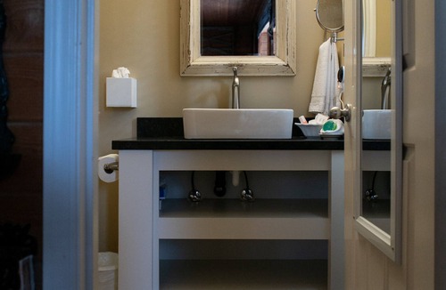 Lodge Hill Bed & Breakfast | J Patrick Inn