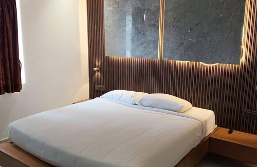 Krishnagiri Hotel | J Residency