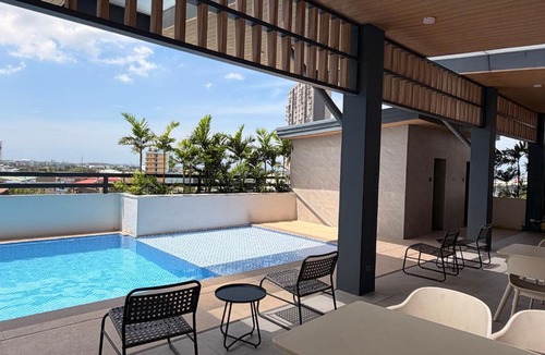 Mandaue Apartment | J Tower Residences Exclusive Cebu Center Condotel