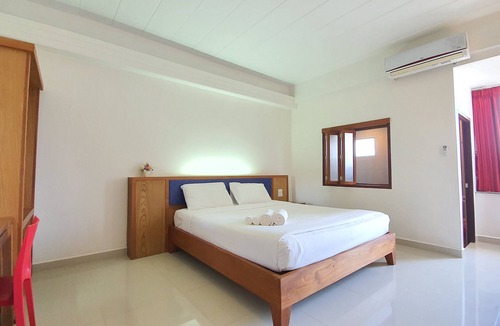 Mae Sot Hotel | J2 Hotel
