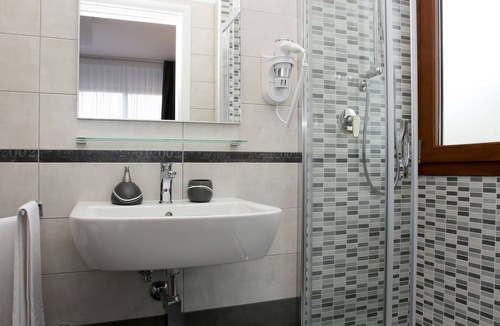 Ostiense Bed & Breakfast | J24 B&B