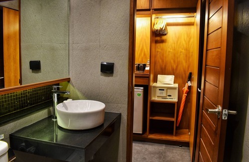 Chaweng City Center Hotel | J4 Hotel Samui