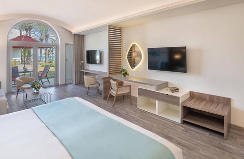 Jebel Ali Resort | JA Palm Tree Court, Dubai