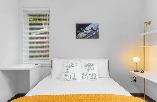 North Queen Anne House | Jabba's Palace