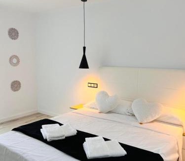 Es Canar Apartment | Jacaranda Apartments & Studios