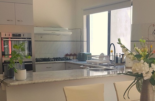 Caboolture South House | Jacaranda Lodge