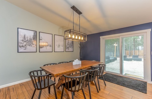 Three Rivers House | JACI97-Dog-Friendly Retreat Near Sunriver | Firepit + Fenced Yard