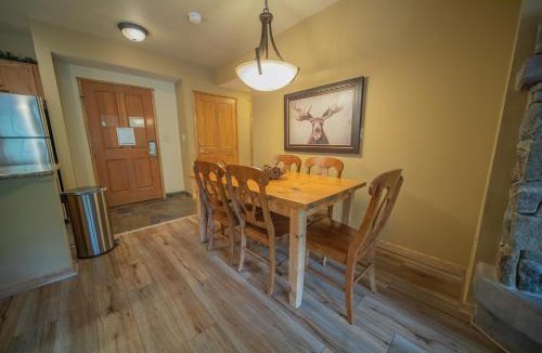 River Run Apartment | Jack Pine 8006 by SummitCove Lodging