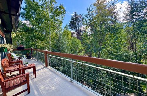 River Run House | Jack Pine 8016 by SummitCove Lodging
