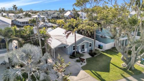 Holmes Beach House | Jackies Cottage