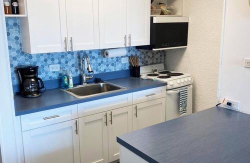 Green Cay Plantation Condo | Jack’s Hideaway - Amazing Ocean View, walking distance to beach & restaurants.