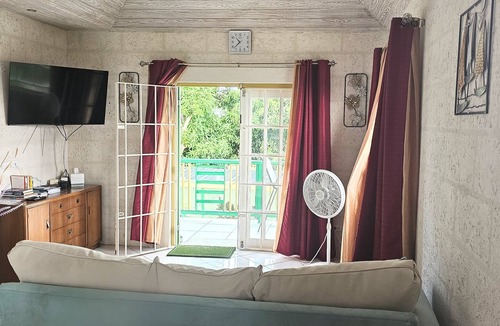 Jackson Apartment | Jackson Breezy Vacation and Venue Rental Barbados