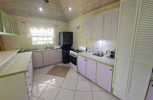 Jackson Apartment | Jackson Breezy Vacation and Venue Rental Barbados