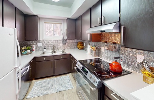 Jackson Condo | Jackson Hole 2 Bedroom Mountain Chic Townhome-10 min walk to Town Square