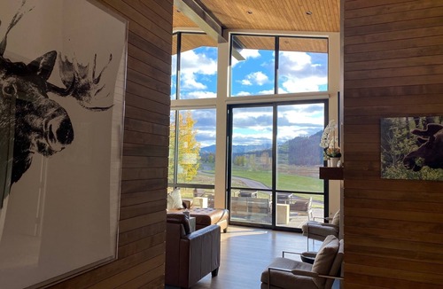 Hoback Junction House | Jackson Hole Fairway Lodge 18