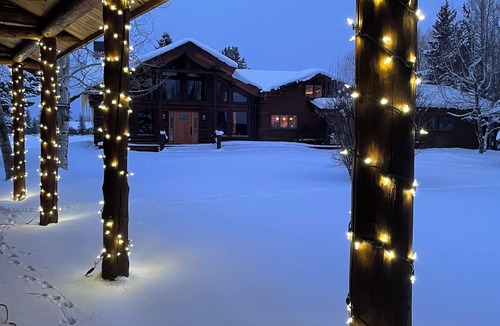 Wilson House | Jackson Hole - Private Wilson Retreat on 3.5 acres with Teton Views
