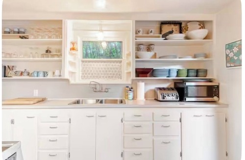 West Eugene House | Jackson Star: A Modern Mid-Century Dream near University of Oregon