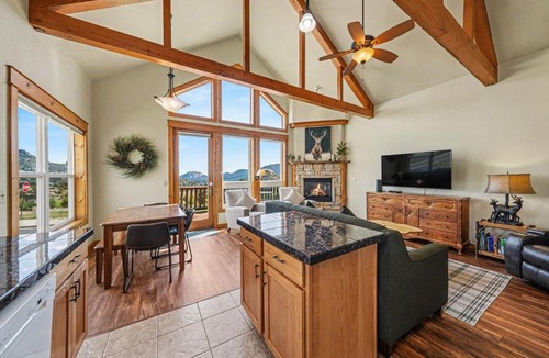 Estes Park Apartment | Jackstraw Mountain 32