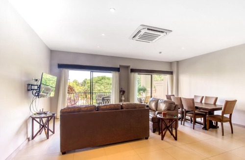 Barrio Santa Lucia Apartment | Jaco Bay 2204