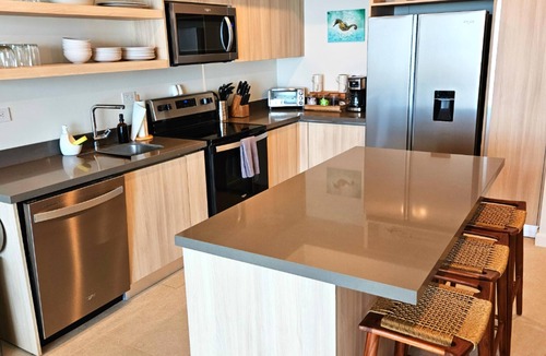 Jaco Condo | Jaco Beachfront Oasis 2-bedroom condo on Jaco Beach - Pacific Point #800