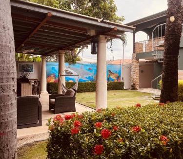 Jaco Apartment | Jaco Sol Quadplex 11A -Villa exclusiva con Piscina Compartida, Descanso, Lujo y Tranquilidad