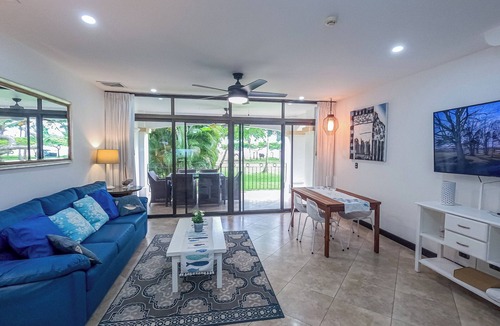 Barrio Los Faroles Condo | Jaco Walkout Beachfront-90 min SJO-sleep 6-next to Crocs-1st floor